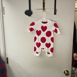 Baby Gap one piece 0 - 3 months cotton, white w/ red hearts ❤️ & circles